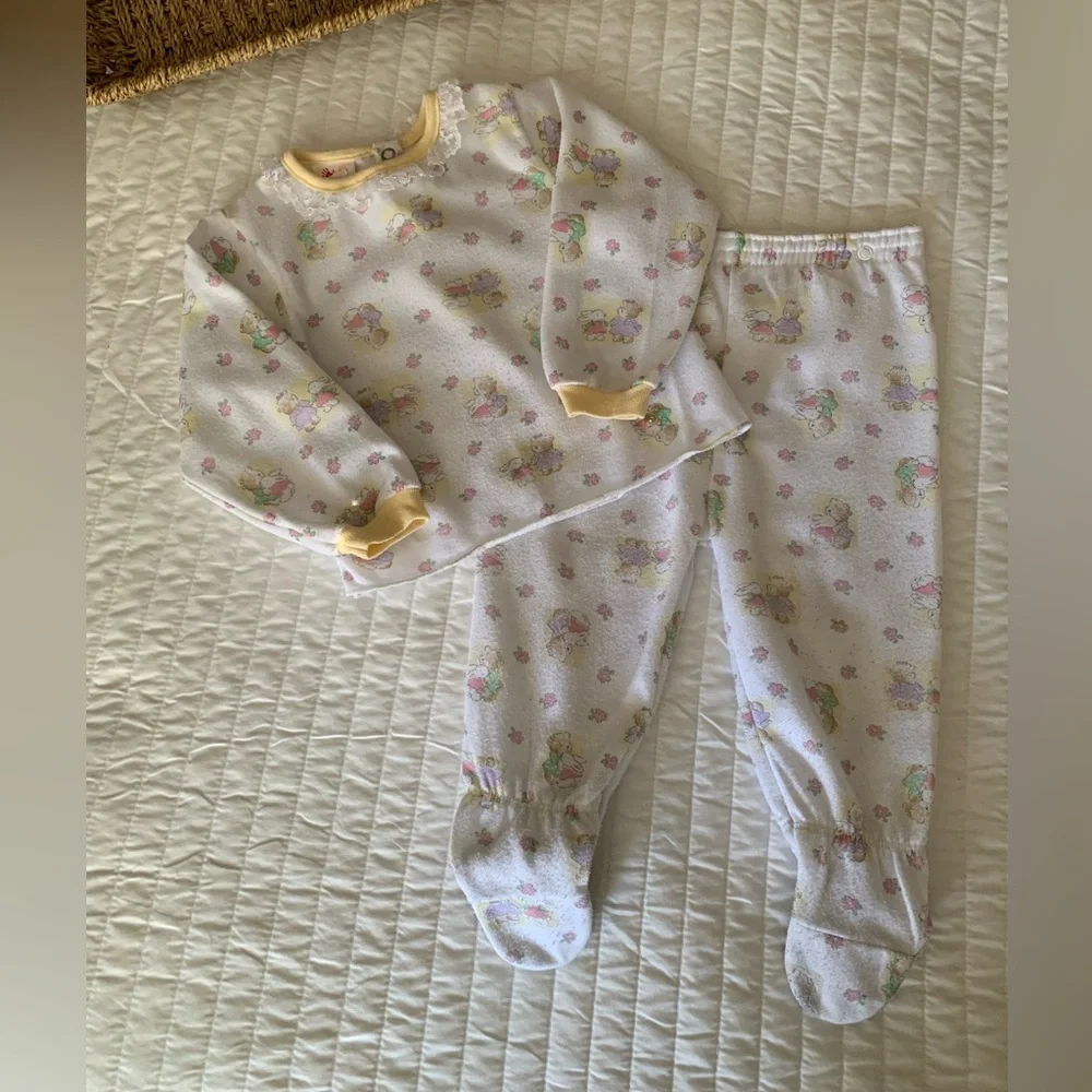 Vintage Carter's Pajama Set Girls 18-24M White Top Pants Snap Waist Bunny Flower